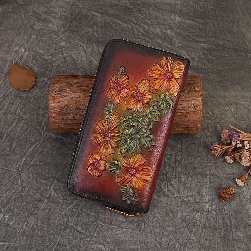 Kaffeefarbene Leder-Geldbörse mit Blumenstickerei, langem Reißverschluss, Kartenetui