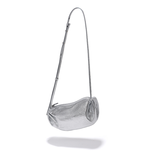 Kleine Plissee-Tasche aus Leder in Silber
